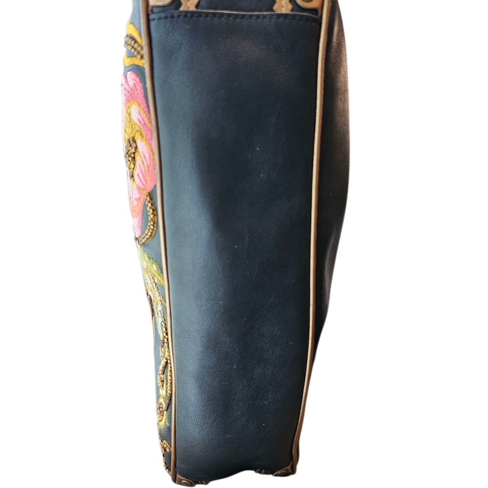 Isabella Fiore Artistic Black and Pink Shoulder Bag - Picture 3 of 7